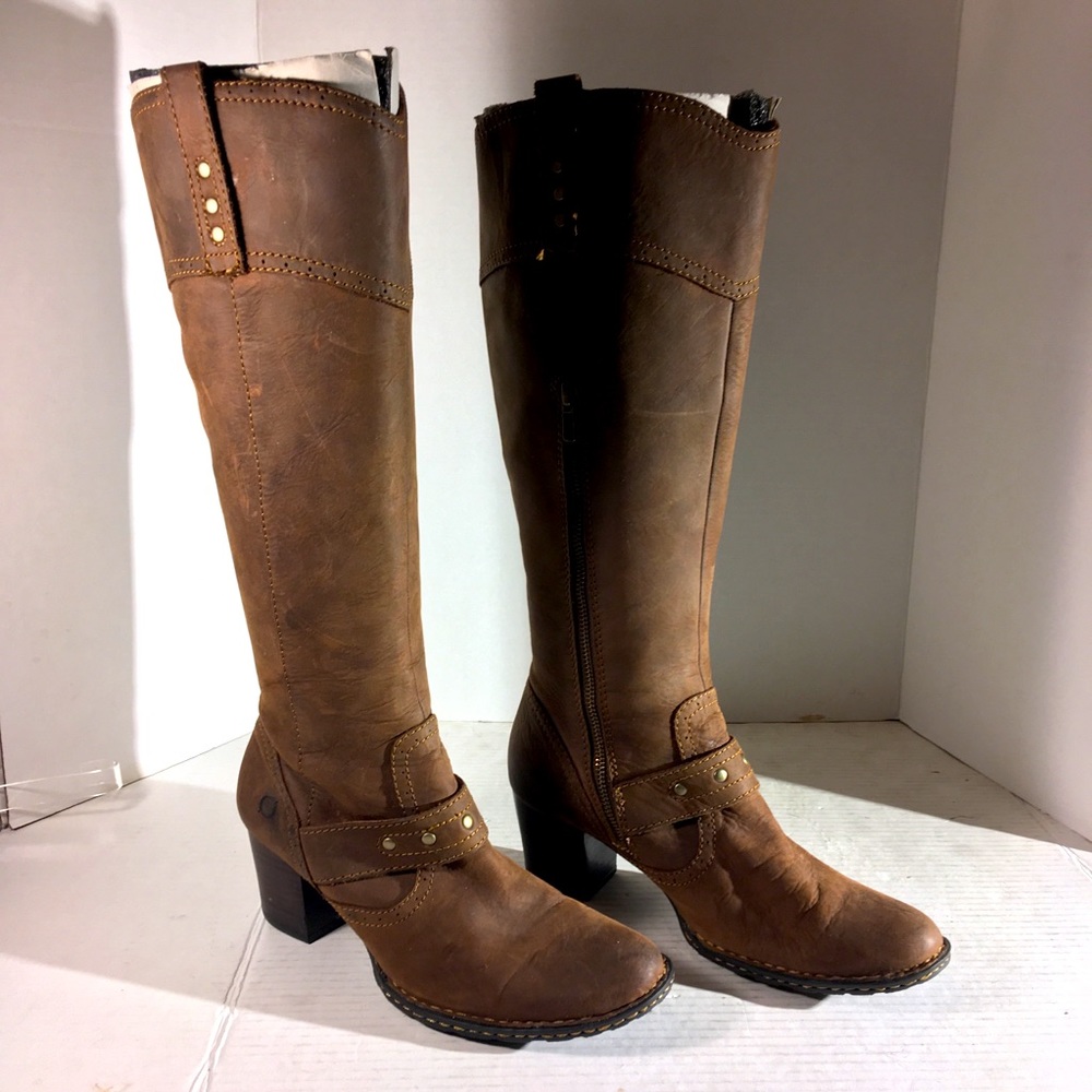 Born Women’s Zip Distressed Brown Boots
